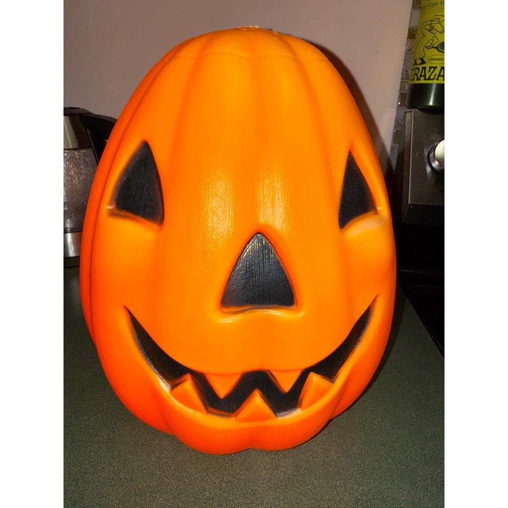 Vintage General Foam Plastics Halloween Pumpkin‎ Blow Mold Jack-O-Lantern Orange